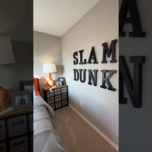 Was this week a #SLAMDUNK for you?🏀 where my bball fans at🙋‍♂️ #movetoflorida #floridarealestate